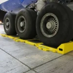 landing-gear-tires-on-weight-scale